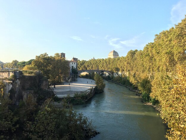 Pont-canal du XIXe siècle sur le canal latéral à la Garonne